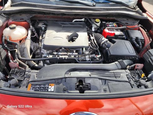 Used 2020 Ford Escape S image 19