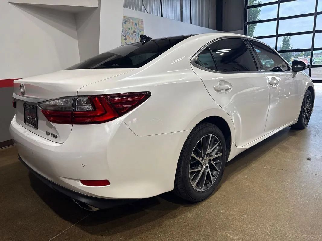 Used 2017 Lexus ES 350 w/ Navigation System Package FWD image 62