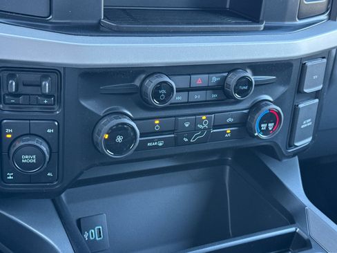 New 2026 Ford F250 XLT w/ FX4 Off-Road Package image 21