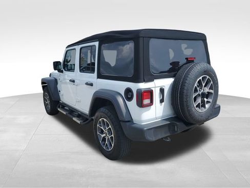 Used 2024 Jeep Wrangler Unlimited Sport AWD/4WD image 6
