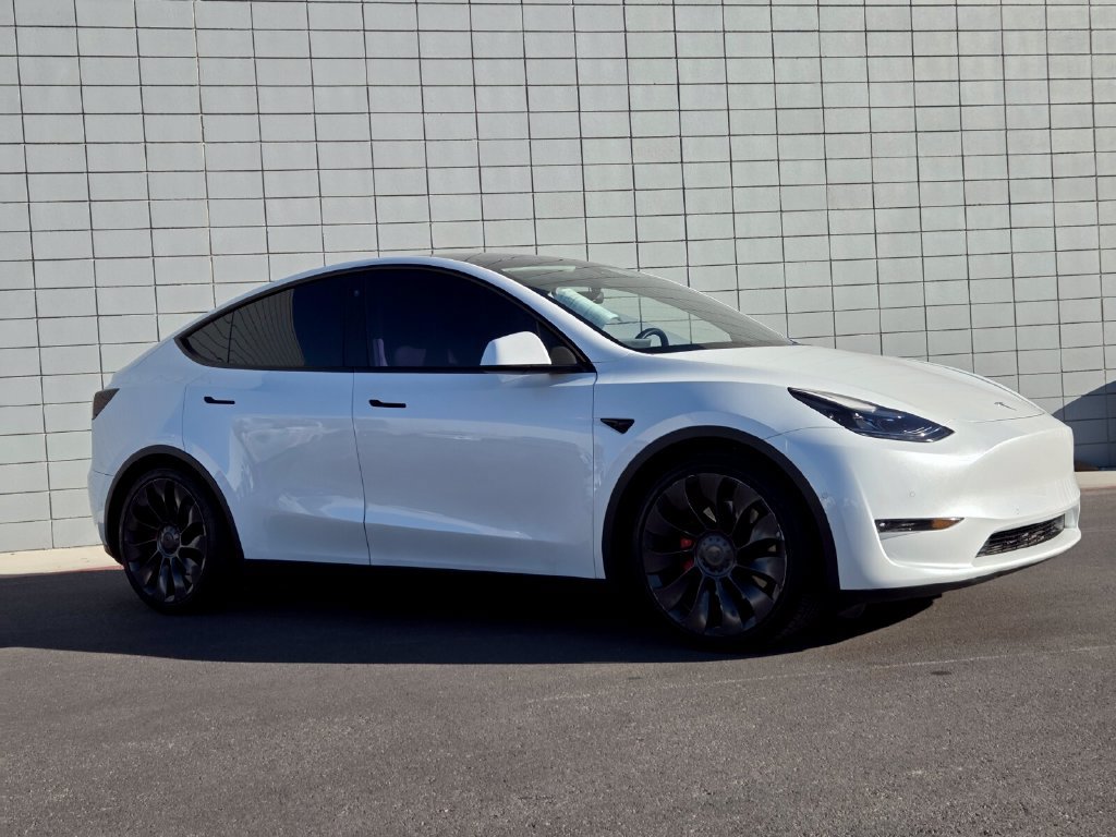 Used 2022 Tesla Model Y Performance AWD/4WD image 6