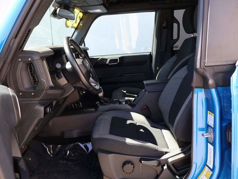 Used 2025 Ford Bronco Big Bend AWD/4WD image 8