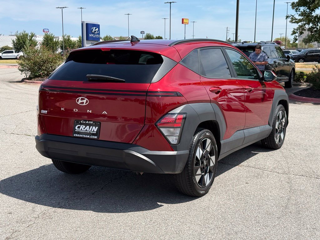 Used 2025 Hyundai Kona SEL FWD image 7