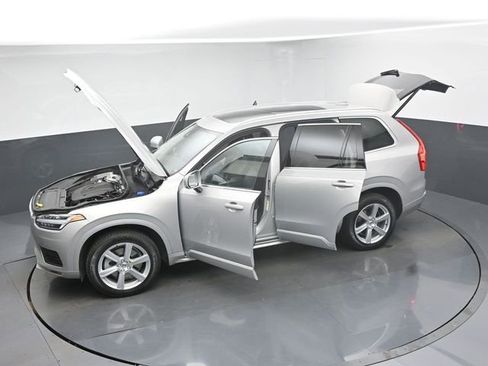 Used 2023 Volvo XC90 B5 Core image 50