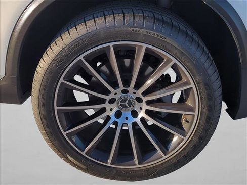 Used 2019 Mercedes-Benz GLC 300 4MATIC Coupe image 7