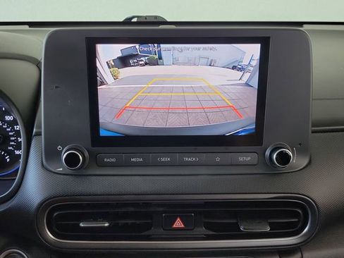 Used 2022 Hyundai Kona SEL image 12