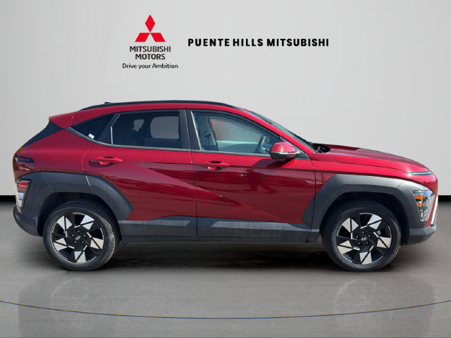Used 2024 Hyundai Kona SEL AWD/4WD image 4