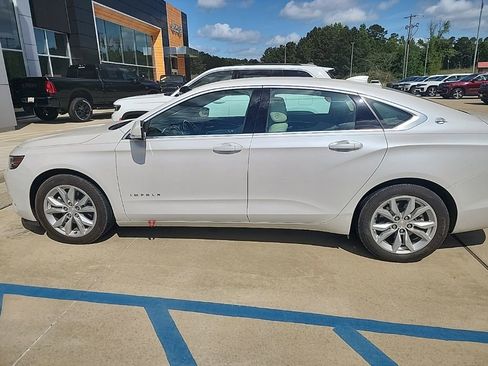 Used 2017 Chevrolet Impala LT w/ Leather Package image 6