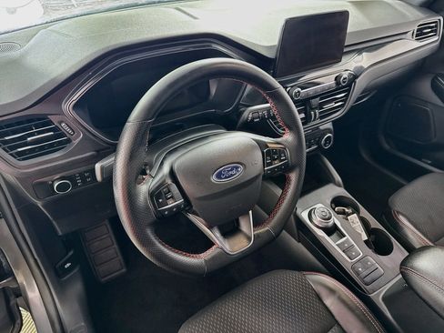 Used 2025 Ford Escape ST-Line AWD/4WD image 11