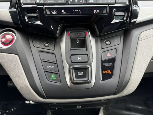 Used 2018 Honda Odyssey EX-L image 16