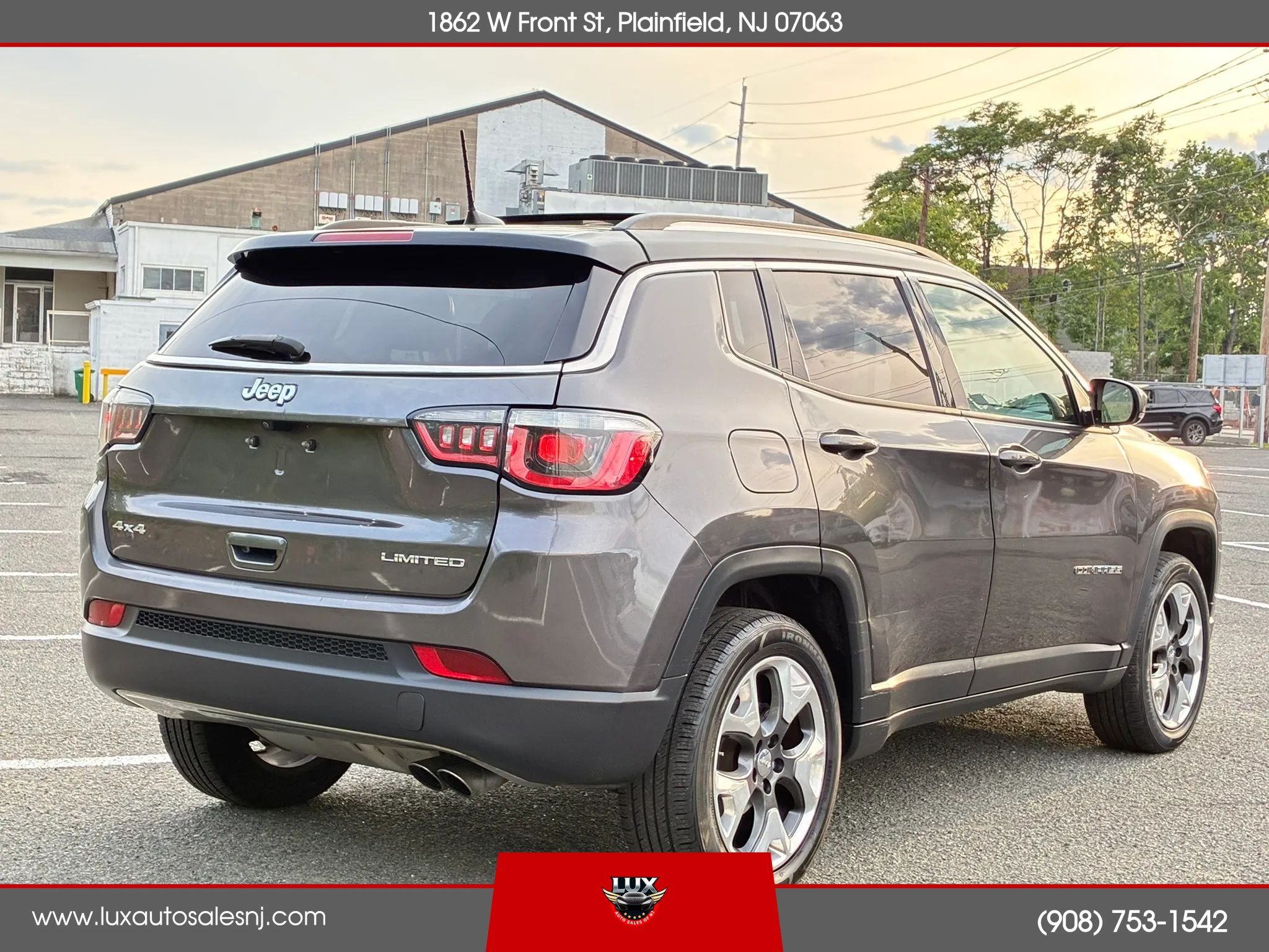 Used 2018 Jeep Compass Limited AWD/4WD image 5