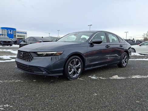 Used 2023 Honda Accord EX image 3