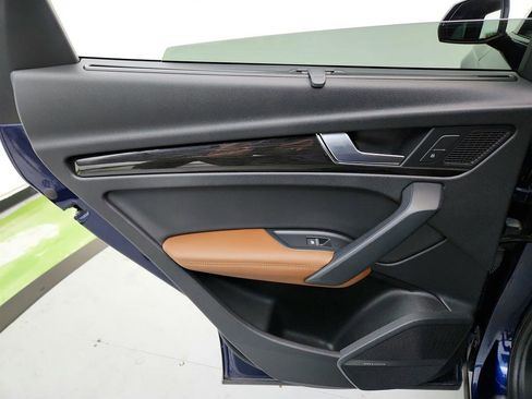 Used 2019 Audi Q5 Prestige w/ Prestige Package image 26