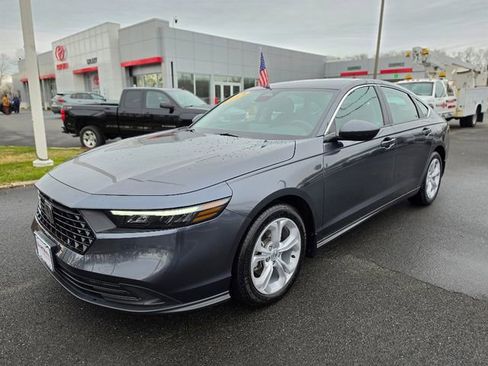 Used 2025 Honda Accord LX image 3
