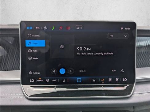 New 2026 Volkswagen Tiguan SE R-Line FWD image 17