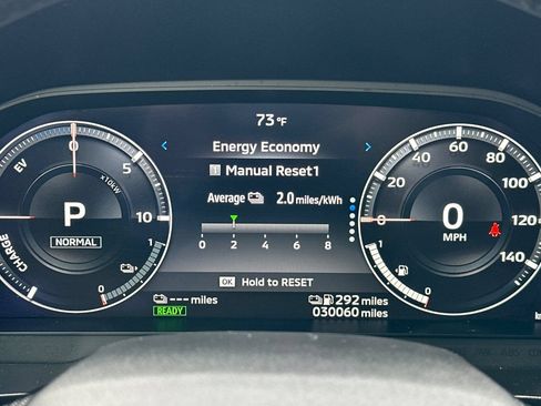 Used 2023 Mitsubishi Outlander 4WD Plug-In Hybrid image 35