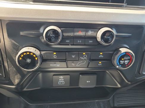 New 2025 Ford F550 4x4 SuperCab Super Duty image 34