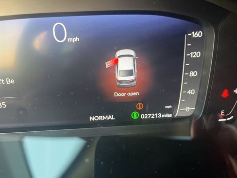 Used 2024 Honda Civic Touring image 5