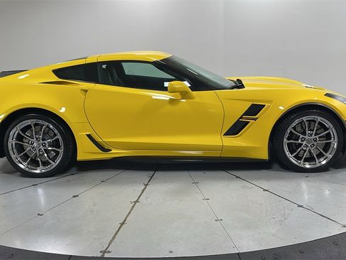 Used 2019 Chevrolet Corvette Grand Sport image 6