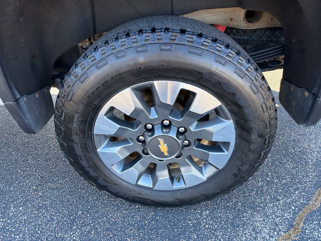Used 2024 Chevrolet Silverado 2500 Custom w/ Custom Convenience Package AWD/4WD image 4
