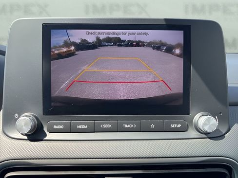 Used 2023 Hyundai Kona SE image 19