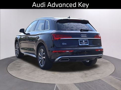 Used 2022 Audi Q5 2.0T Premium w/ Convenience Package image 6