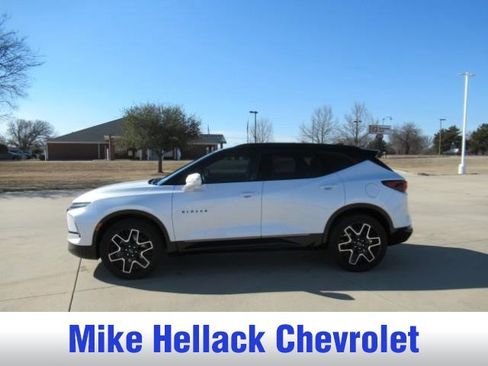 Used 2024 Chevrolet Blazer RS w/ Enhanced Convenience Package image 4