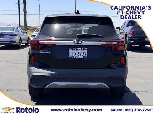 Used 2021 Kia Seltos LX AWD/4WD image 5