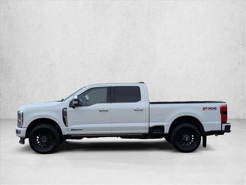 Used 2024 Ford F250 Platinum image 8