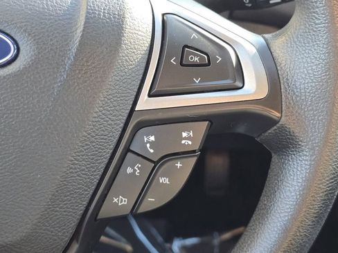 Used 2020 Ford Fusion SE image 29