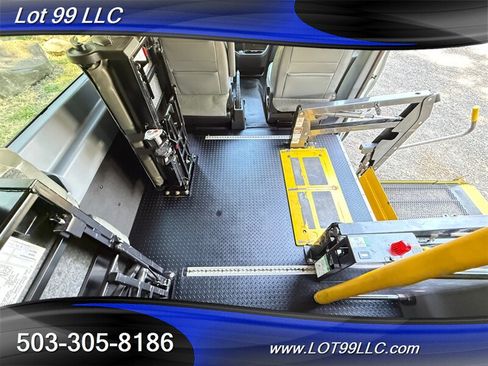 Used 2017 Ford Transit 350 XL RWD image 9