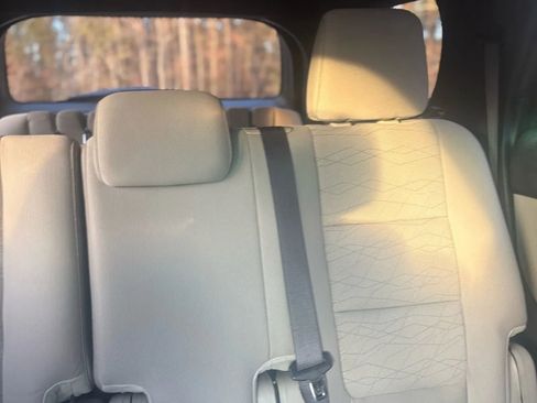 Used 2013 Ford Explorer FWD image 32