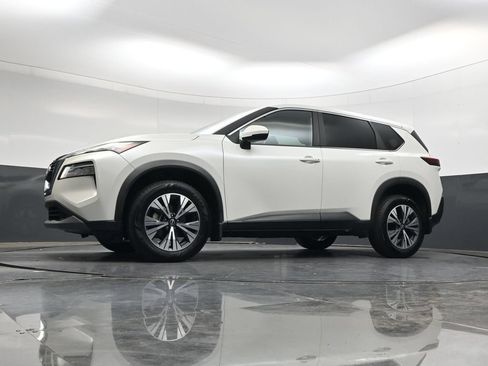 Used 2023 Nissan Rogue SV FWD image 47
