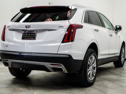 Used 2021 Cadillac XT5 Premium Luxury image 12