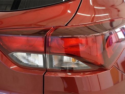 Used 2025 Chevrolet TrailBlazer LT image 12