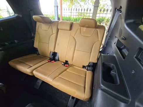 Used 2021 Kia Telluride SX w/ Towing Package FWD image 5