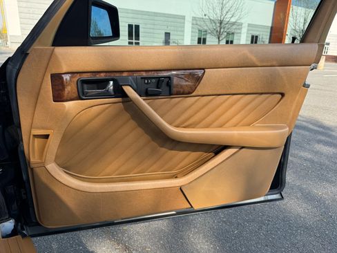 Used 1990 Mercedes-Benz 560 SEL image 55