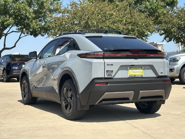 Used 2026 Toyota C-HR AWD/4WD image 3