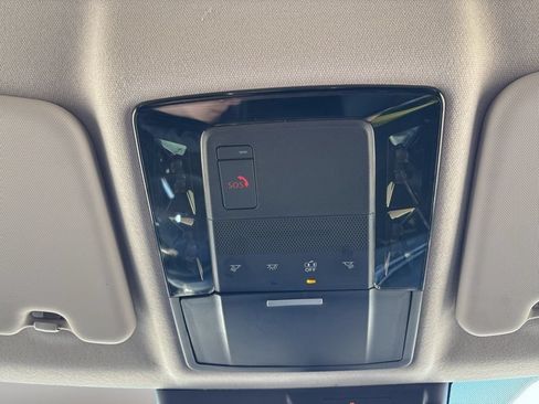 Used 2025 Mitsubishi Outlander SE FWD image 48