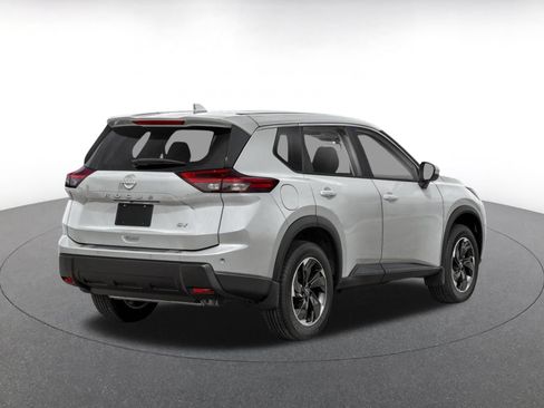 Used 2025 Nissan Rogue SV AWD/4WD image 2