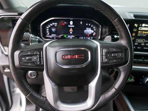 Used 2022 GMC Sierra 1500 SLT w/ SLT Convenience Package AWD/4WD image 15