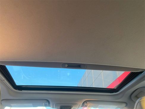 Used 2024 Toyota Camry SE w/ Convenience Package image 26