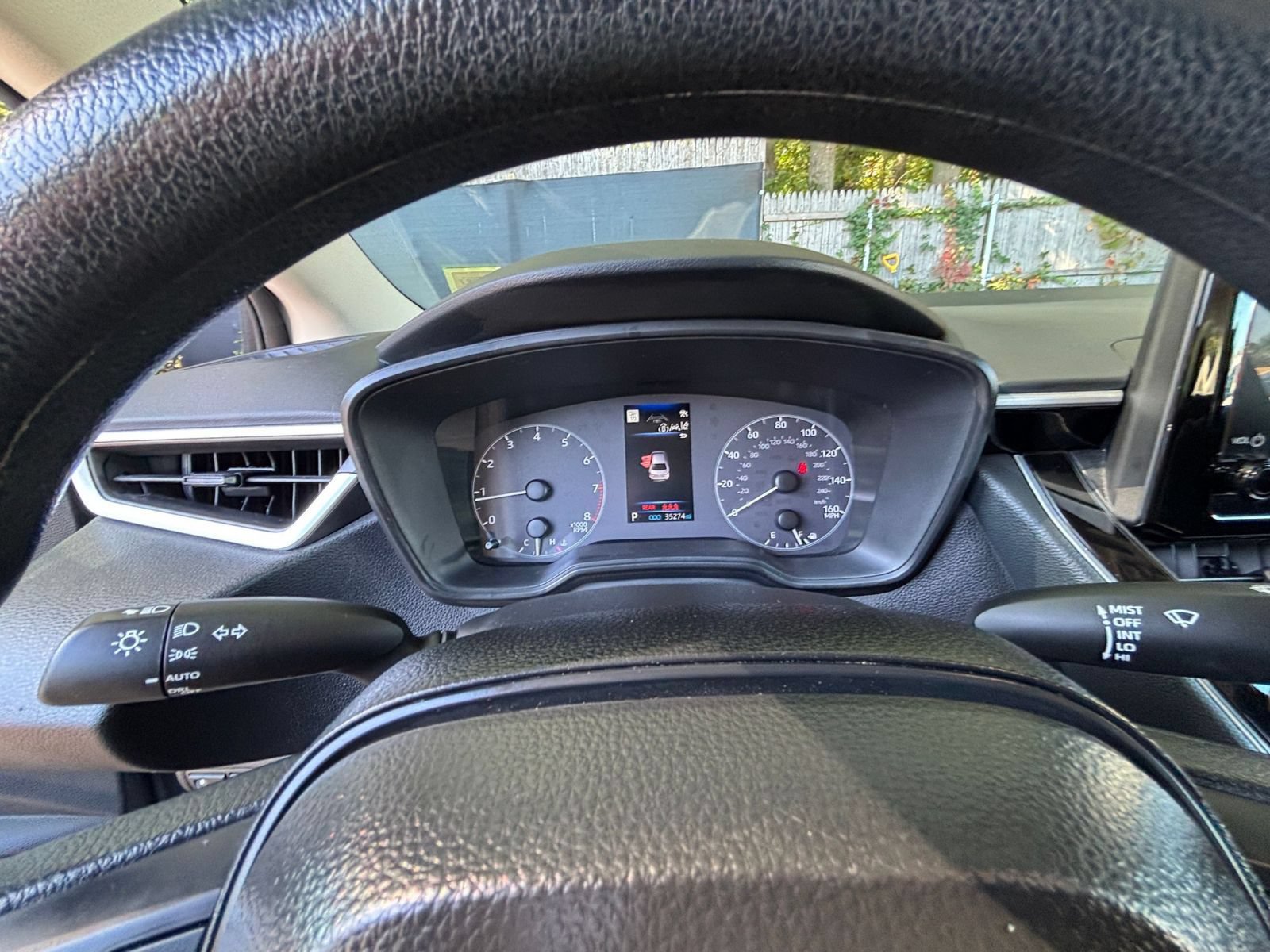 Used 2025 Toyota Corolla LE FWD image 39