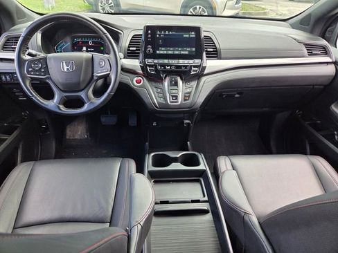 Used 2023 Honda Odyssey Sport image 13