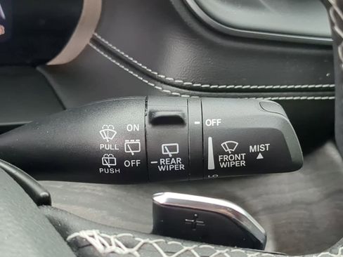 Certified 2024 Jeep Grand Cherokee Limited w/ Black Appearance Package image 25