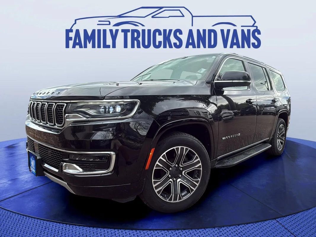 Used 2024 Jeep Wagoneer Series II w/ Flexible Seating Group AWD/4WD image 1