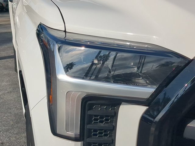 Used 2025 Toyota Tundra SR w/ SR Tow Package AWD/4WD image 10