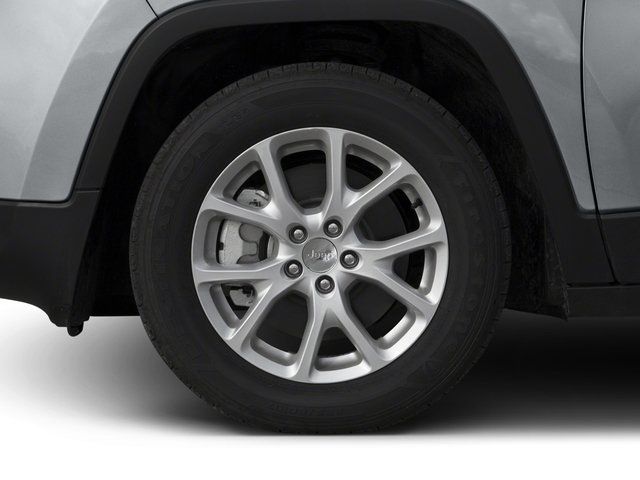 Used 2016 Jeep Cherokee Latitude w/ Safety/Convenience Group AWD/4WD image 14