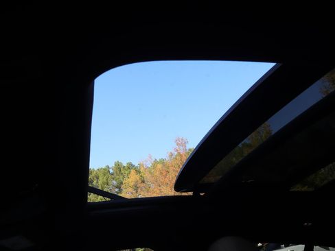 New 2025 BMW X4 xDrive30i w/ Premium Package image 23