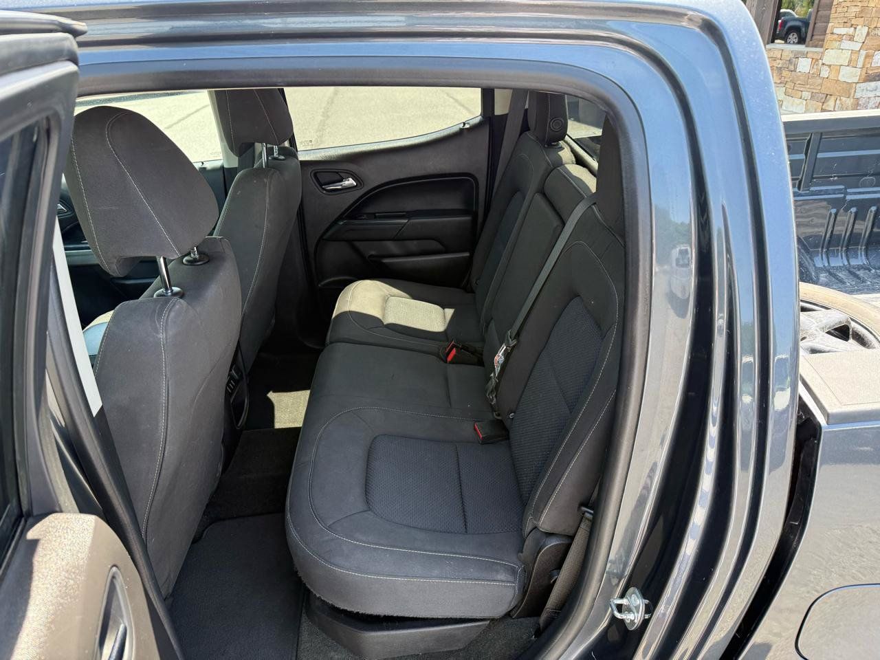 Used 2017 Chevrolet Colorado LT RWD image 14